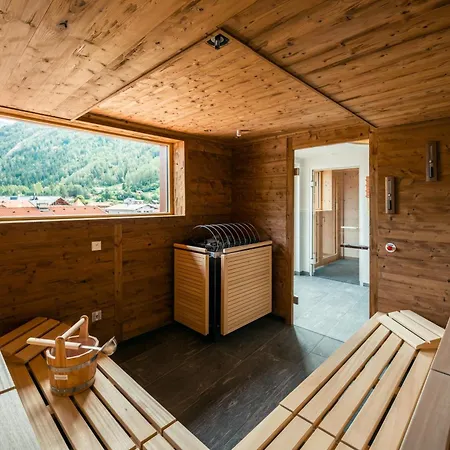 Ferienresidenz Raich - Mit Sky Wellness Und Garten Apartment Ried im Oberinntal
