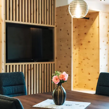 Ferienresidenz Raich - Mit Sky Wellness Und Garten Apartment