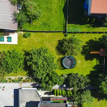 아파트 Ferienresidenz Raich - Mit Sky Wellness Und Garten 리드임오브린터
