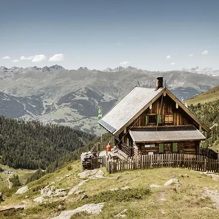 Ferienresidenz Raich - Mit Sky Wellness Und Garten * Ried im Oberinntal