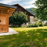 Ferienresidenz Raich - Mit Sky Wellness Und Garten Daire *