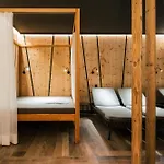 Ferienresidenz Raich - Mit Sky Wellness Und Garten Daire *
