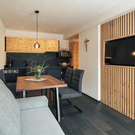 Ferienresidenz Raich - Mit Sky Wellness Und Garten * Ried im Oberinntal