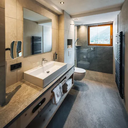 Lägenhet Ferienresidenz Raich - Mit Sky Wellness Und Garten