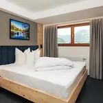 Ferienresidenz Raich - Mit Sky Wellness Und Garten *