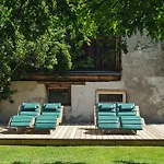 Ferienresidenz Raich - Mit Sky Wellness Und Garten Lejlighed